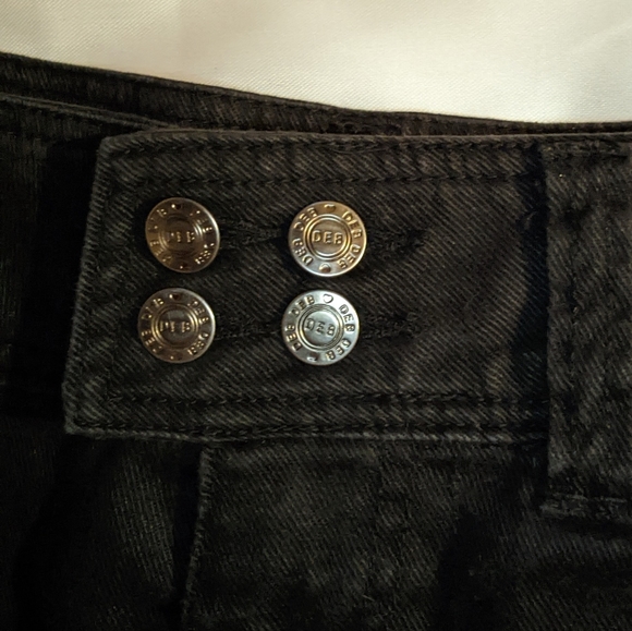 Deb Jeans women's/juniors size 3 black shorts - Picture 3 of 12